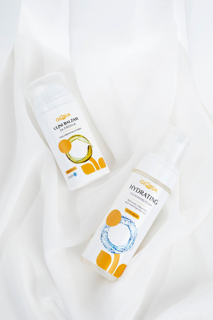 Oil balm for facial cleansing