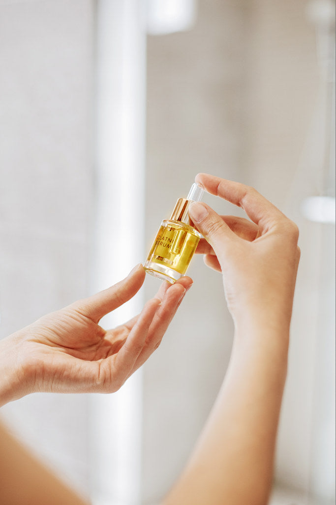 Golden immortelle serum for face